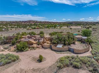 28 Rainbows End, Cerrillos, NM 87010