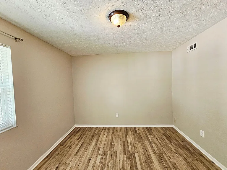3054 Dorris Ave — Photo 28