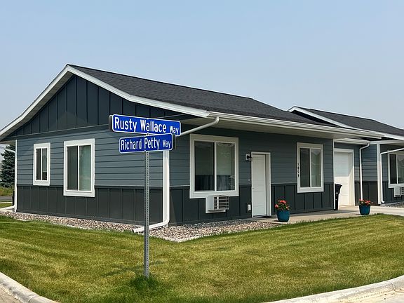 Single level patio home with attached garage included for free
