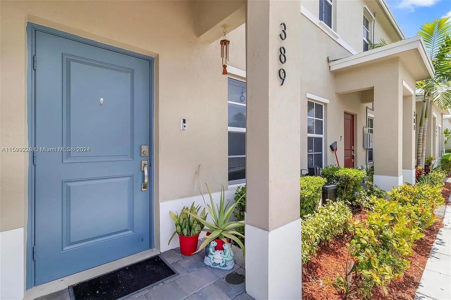 4 bed, 1700 sqft, $3,150 — Photo 1