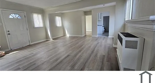 865 W 84th St — Photo 1