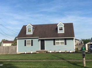 12425 Kingsley Dr, Louisville, KY 40229