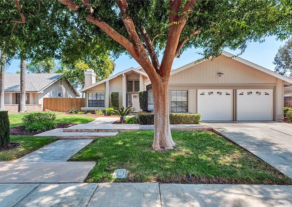 1st image of 7596 Canyon Terrace Dr