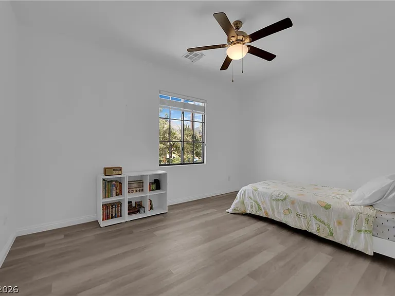 608 Highland Bluff Way — Photo 40