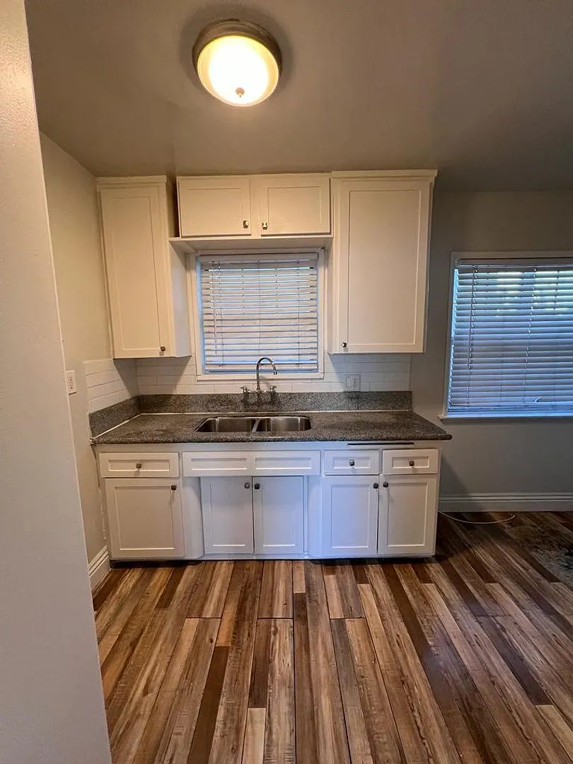 1 bed, 1.0 bath, $1,695 — Photo 3