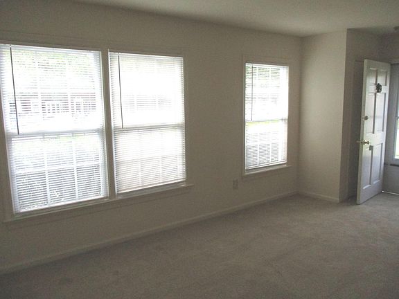 5th image of 3300 Weeping Willow Ln