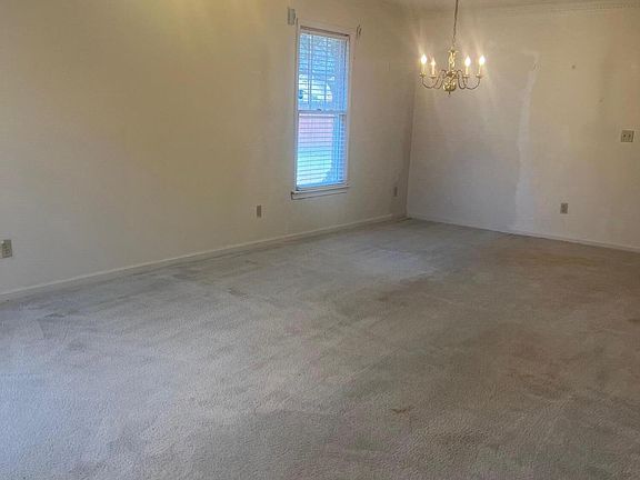 3rd image of 2220 Preot St