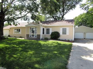 622 Center St, Alden, IA 50006