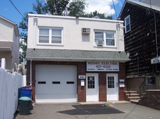 341 Wagaraw Rd, Hawthorne, NJ 07506