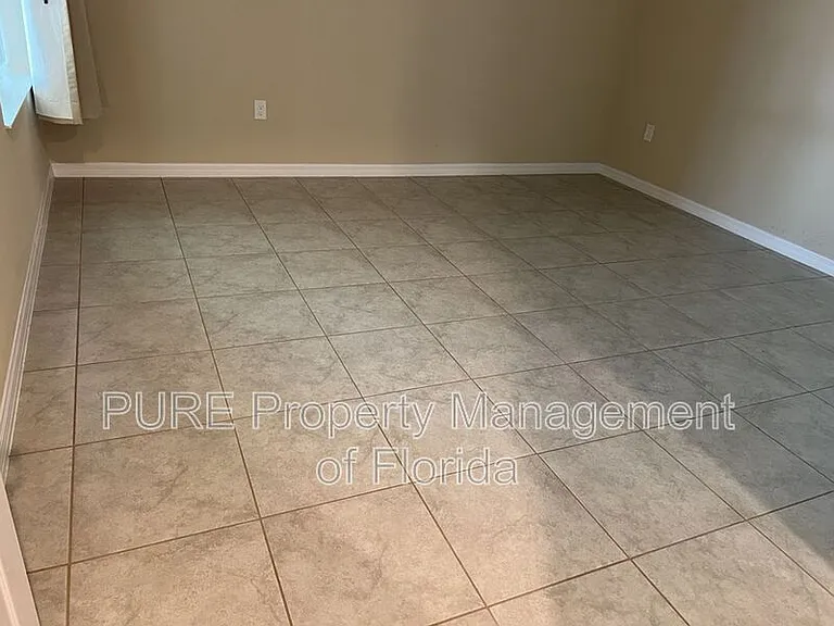 10376 SW 99th St — Photo 46