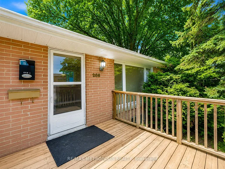 266 Napier St #MAIN — Photo 17