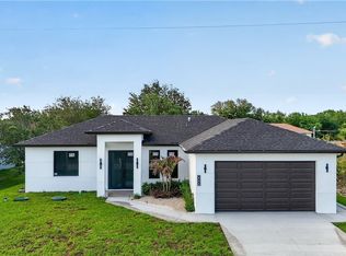 2506 69th St W, Lehigh Acres, FL 33971