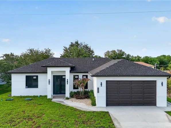 2506 69th St W, Lehigh Acres, FL 33971
