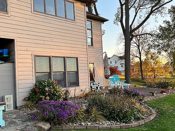 5th image of 415 Northshore Dr