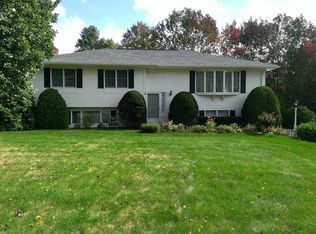 125 Dennison Hill Rd, Southbridge, MA 01550