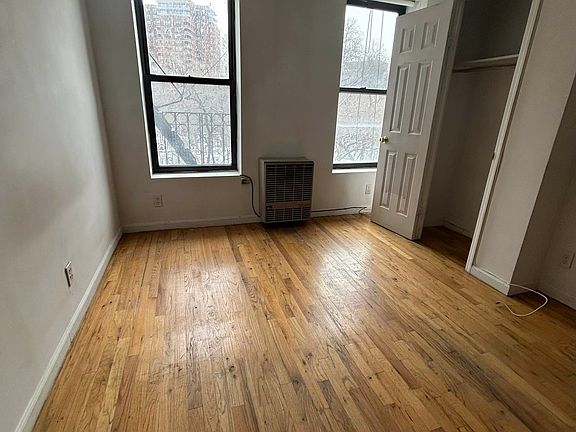 4th image of 17 Essex St APT 12