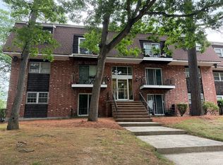 Colonial Village, Methuen, MA 01844