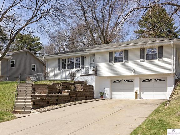 2nd image of 3614 Armbrust Dr
