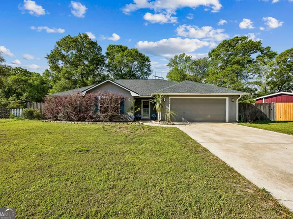 116 Honeysuckle Rd, Kingsland, GA 31548