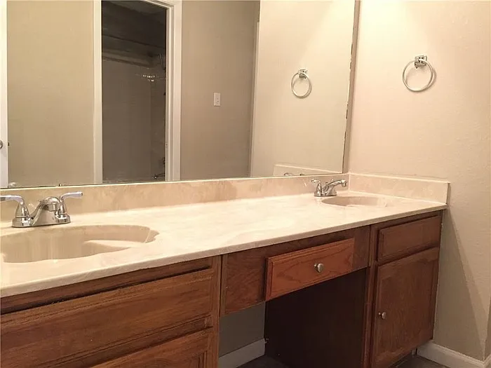 621 Shenandoah Ct — Photo 11