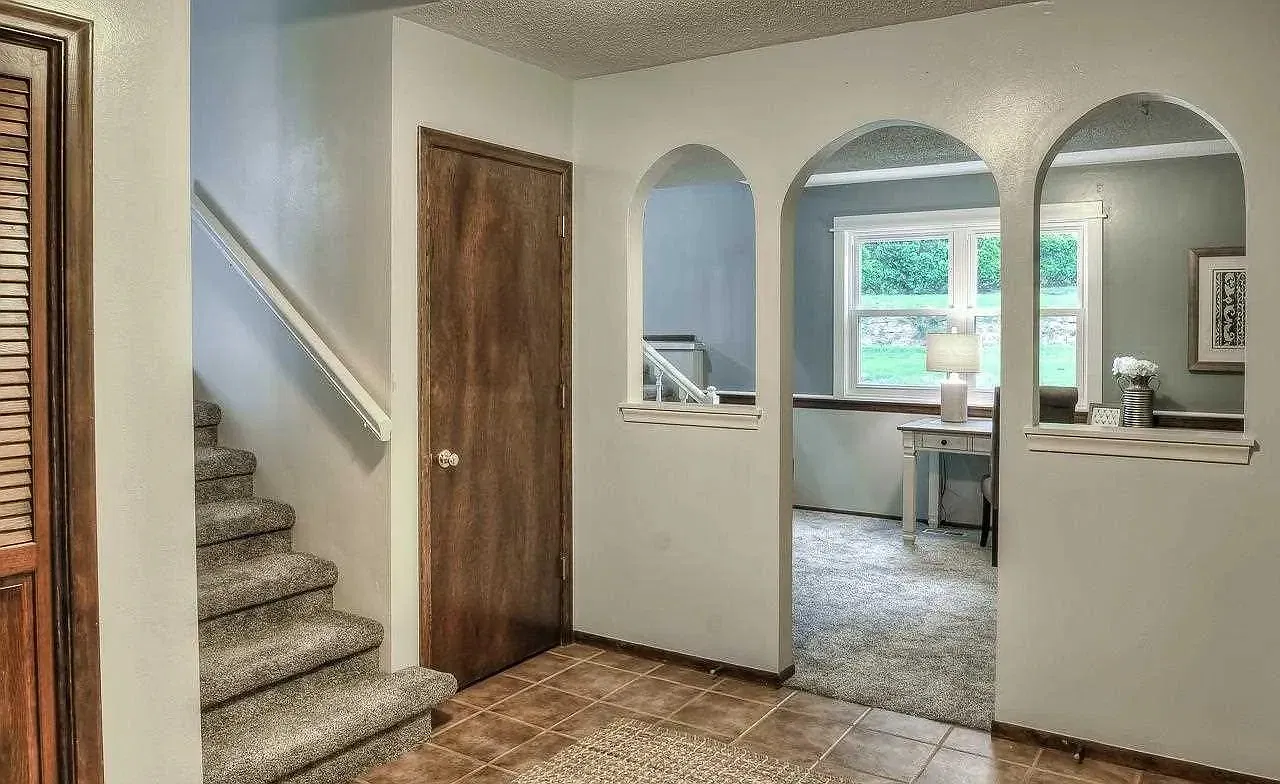 3 bed, 2462 sqft, $2,500 — Photo 1