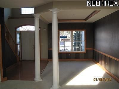 4th image of 477 Canterbury Way