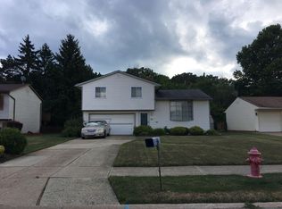 24700 Ridgeline Dr, Bedford Heights, OH