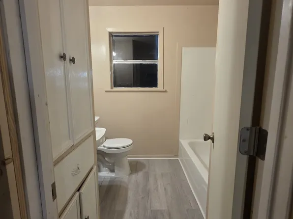 413 N Aransas St, Mathis, TX 78368