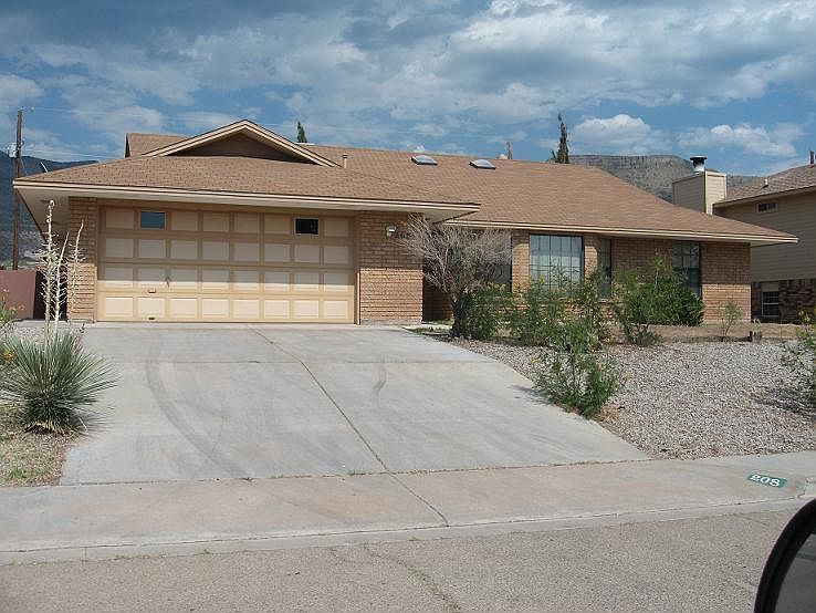 1st image of 208 Shadow Mountain Dr