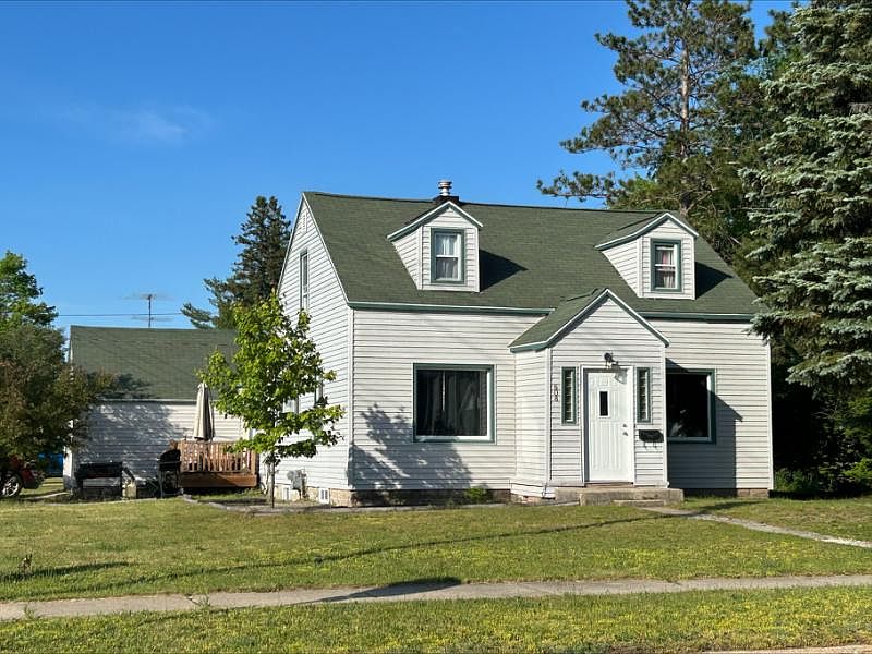 1st image of 608 Maple St