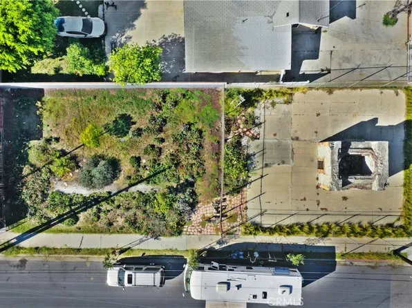 561 E Opp St, Wilmington, CA 90744