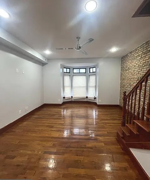 914 Whitelock St — Photo 2