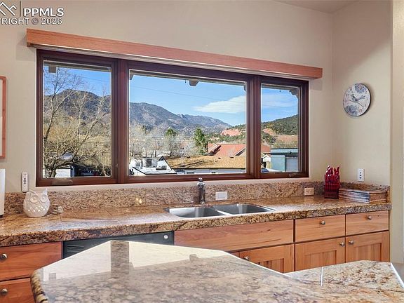 3rd image of 21 Crystal Park Rd