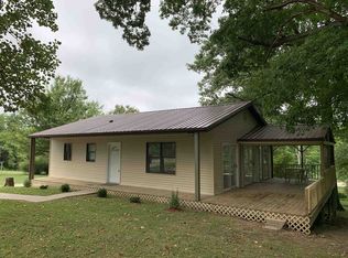 664 S Workman Rd, Bloomfield, IN 47462