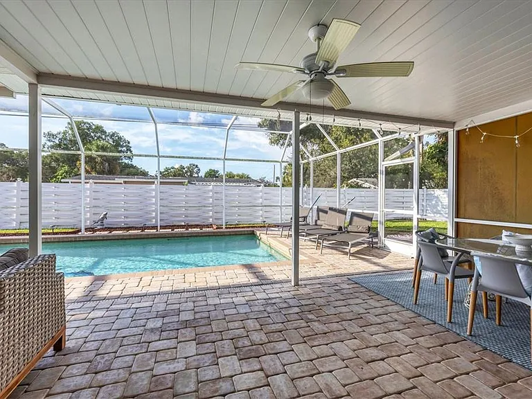 3126 Bougainvillea St — Photo 25