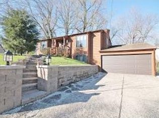 603 N Cove Ct, Decatur, IL 62521