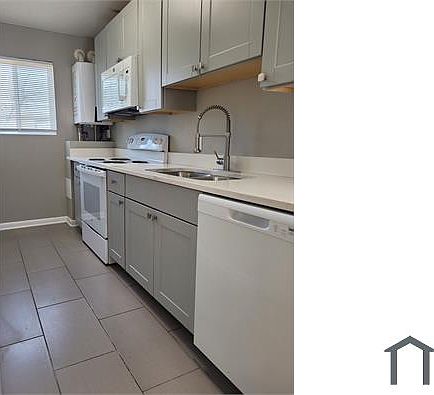 4th image of 1438 N Valentia St