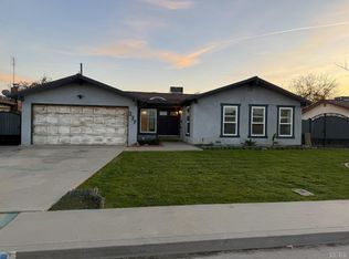 337 E Deodar Ln, Lemoore, CA 93245