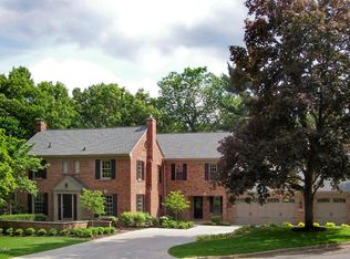 1745 Clovelly Rd, Kalamazoo, MI 49008