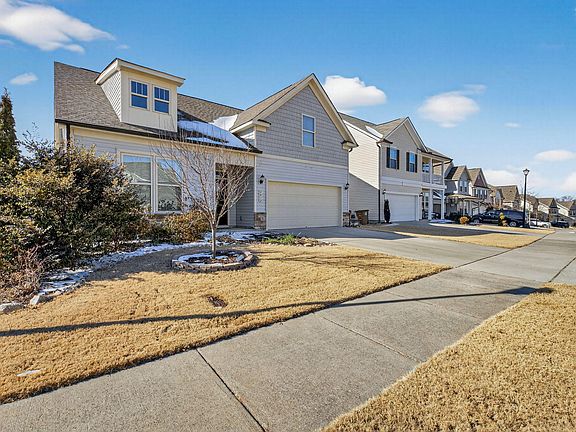 2nd image of 2432 Cedar Rock Dr