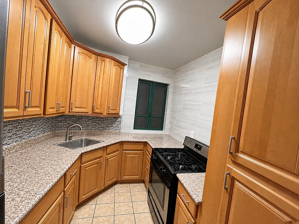 1470 West Ave #7A