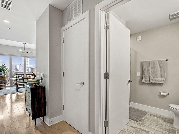 5th image of 214 Hunt St #711