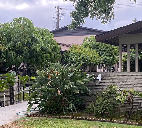 Entryway from Southview Road