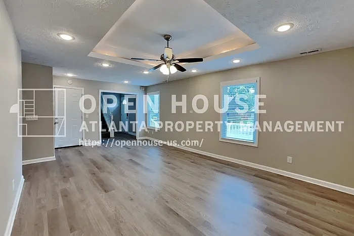 979 Tyrell Dr — Photo 6