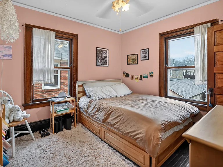 820 E Dayton St #2 — Photo 10