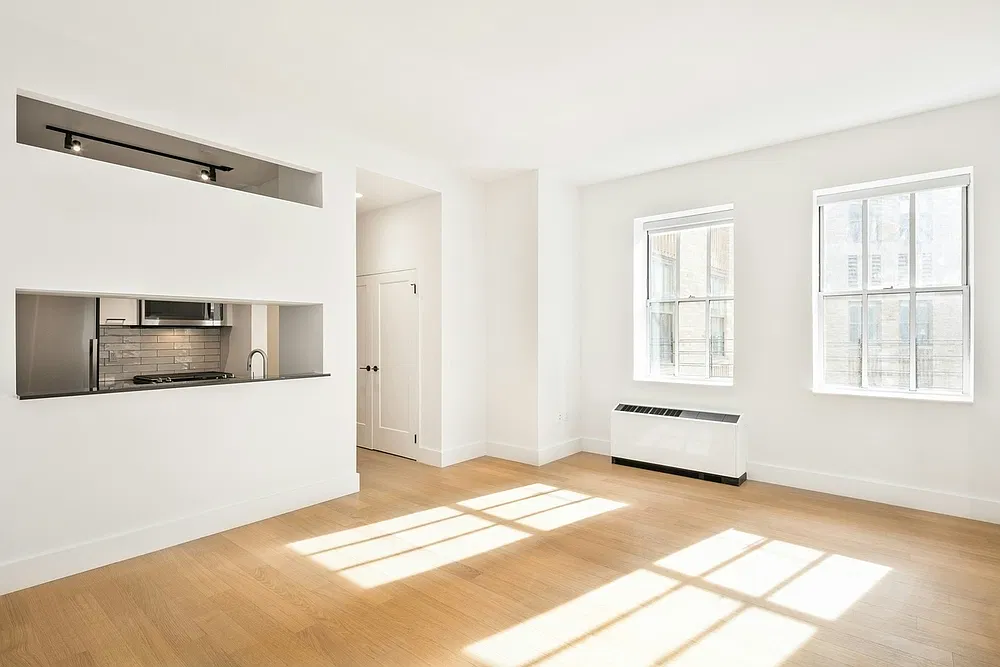 67 Wall St — Photo 1