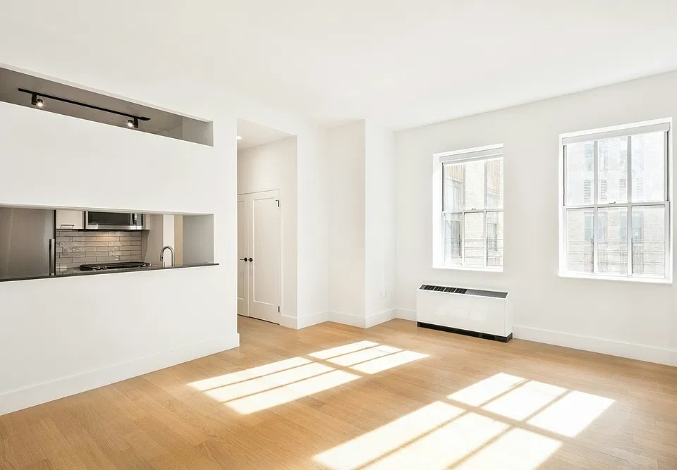 67 Wall St #13I