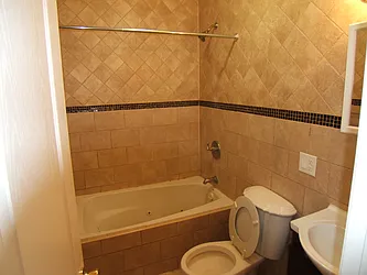 Rented by Joel Weisz, LREB