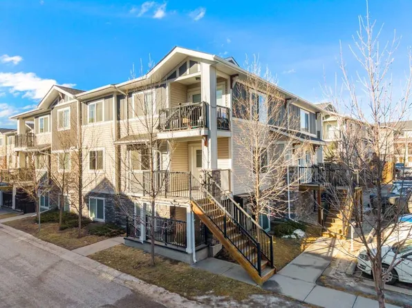 300 NE Marina Dr #193, Chestermere, AB T1X 0P6