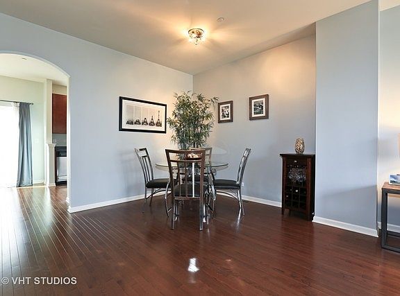 5th image of 1240 Evergreen Ave